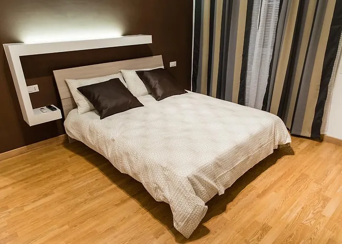 Mirabilia Urbis 4*