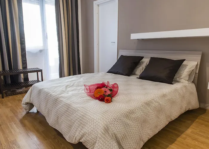 Mirabilia Urbis 4*